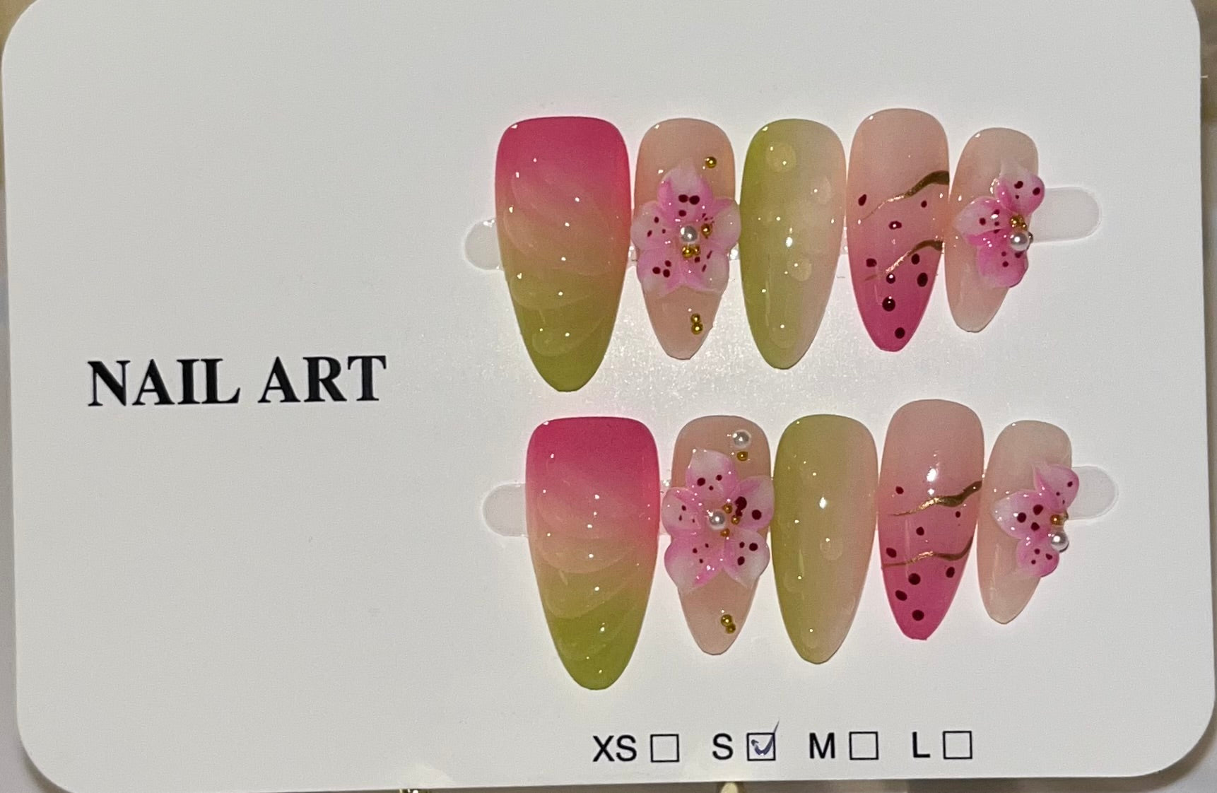 Blossom Fade Press-On Nail Set