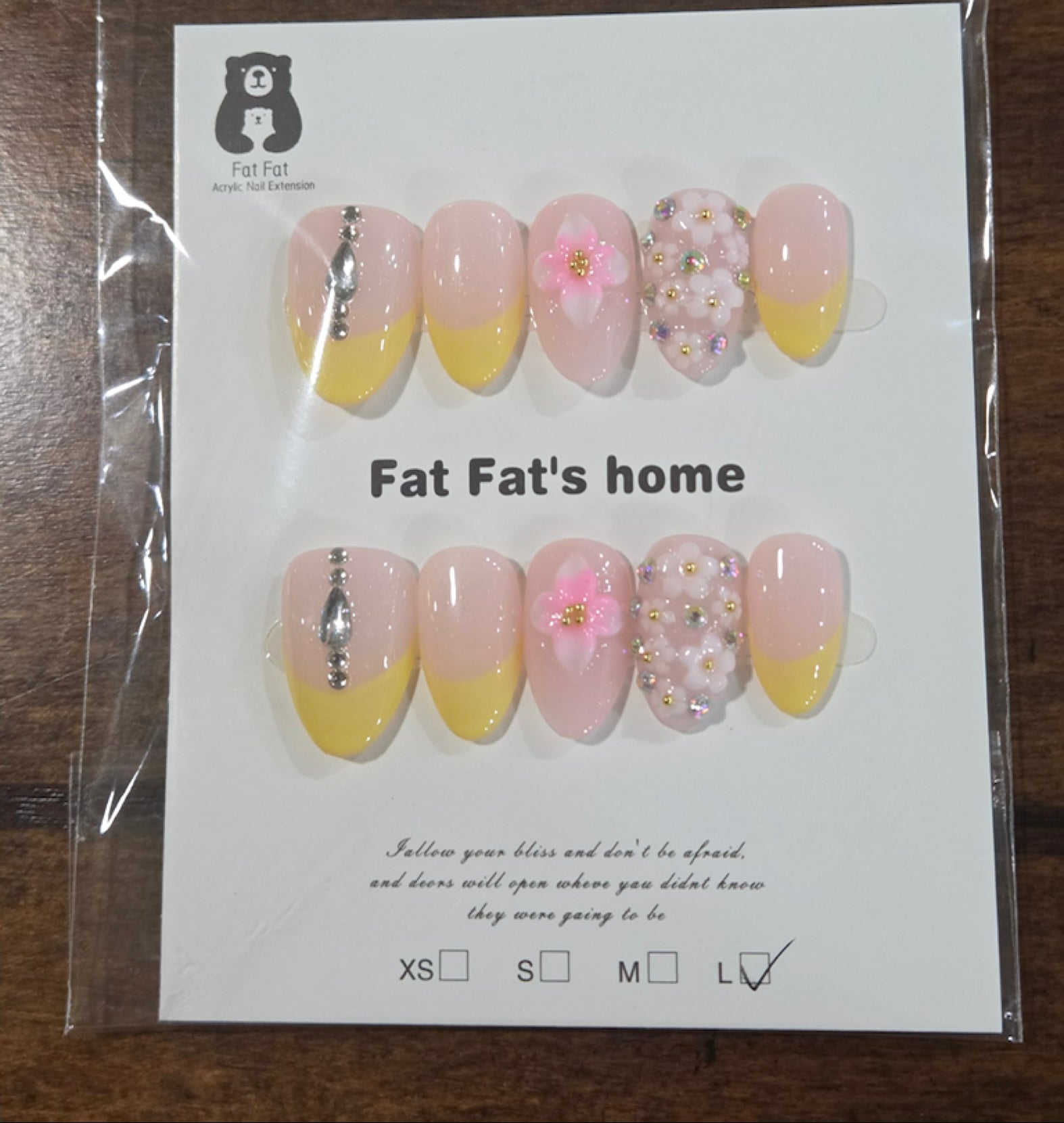 Sunny Petal Press-On Nail Set